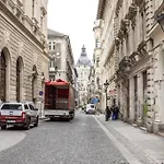Opera Apartment Budapest With Three Bedroom W Ac