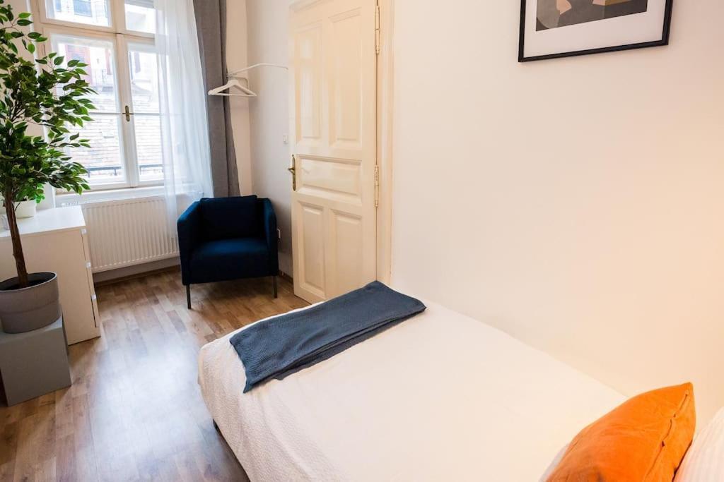 Opera With Three Bedroom W Ac Budapest